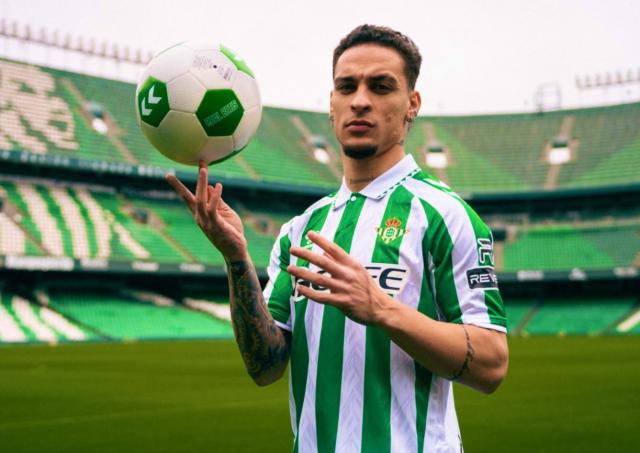 安东尼的曼联孽缘：从梦幻开局到队史最差